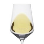 calice di vino con Tifeo Bianco 2017